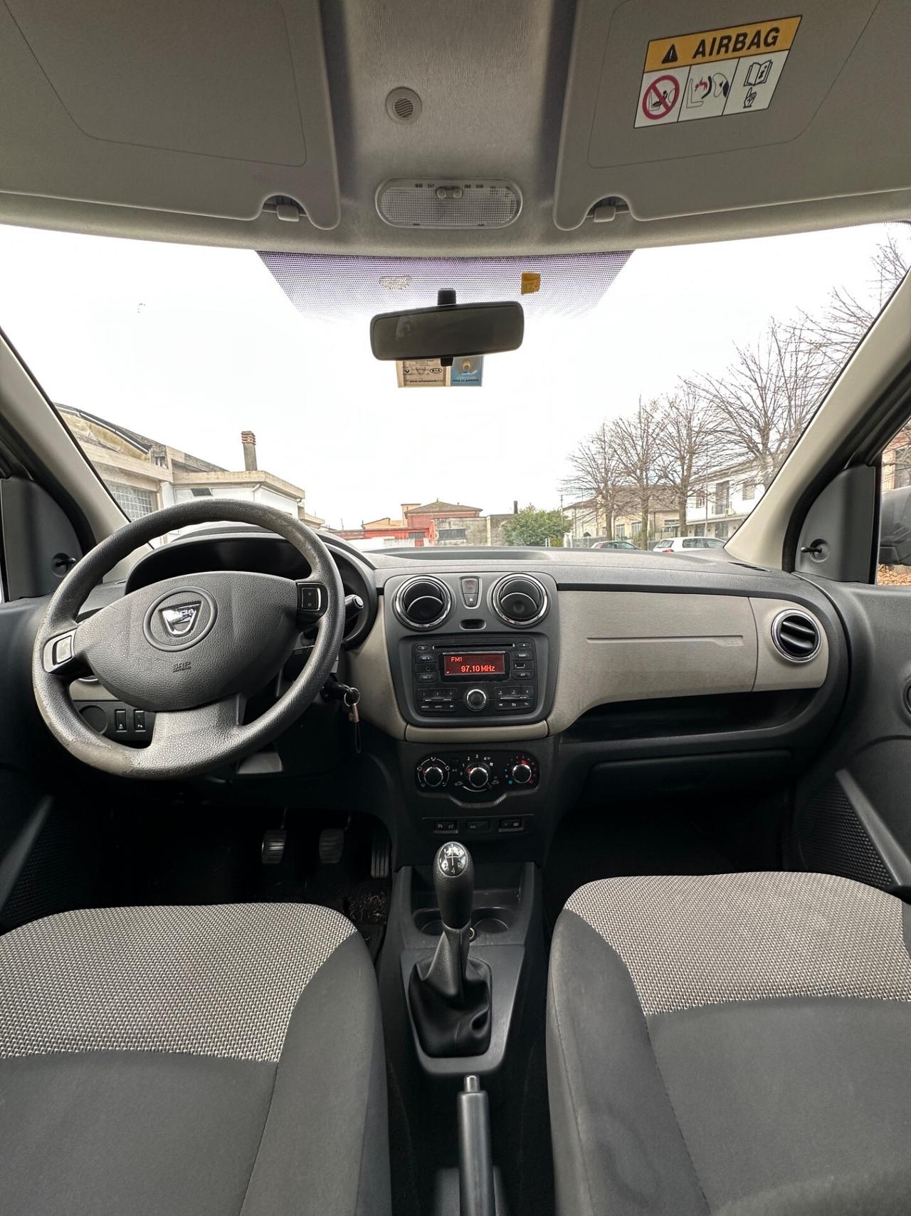 Dacia Lodgy 1.5 dCi 90CV 7 posti Neopatentati