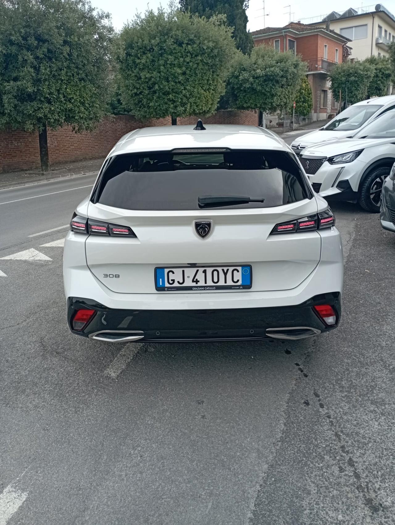Peugeot 308 Allure PureTech 130 CV – 2022 | 66.000 km | €17.000