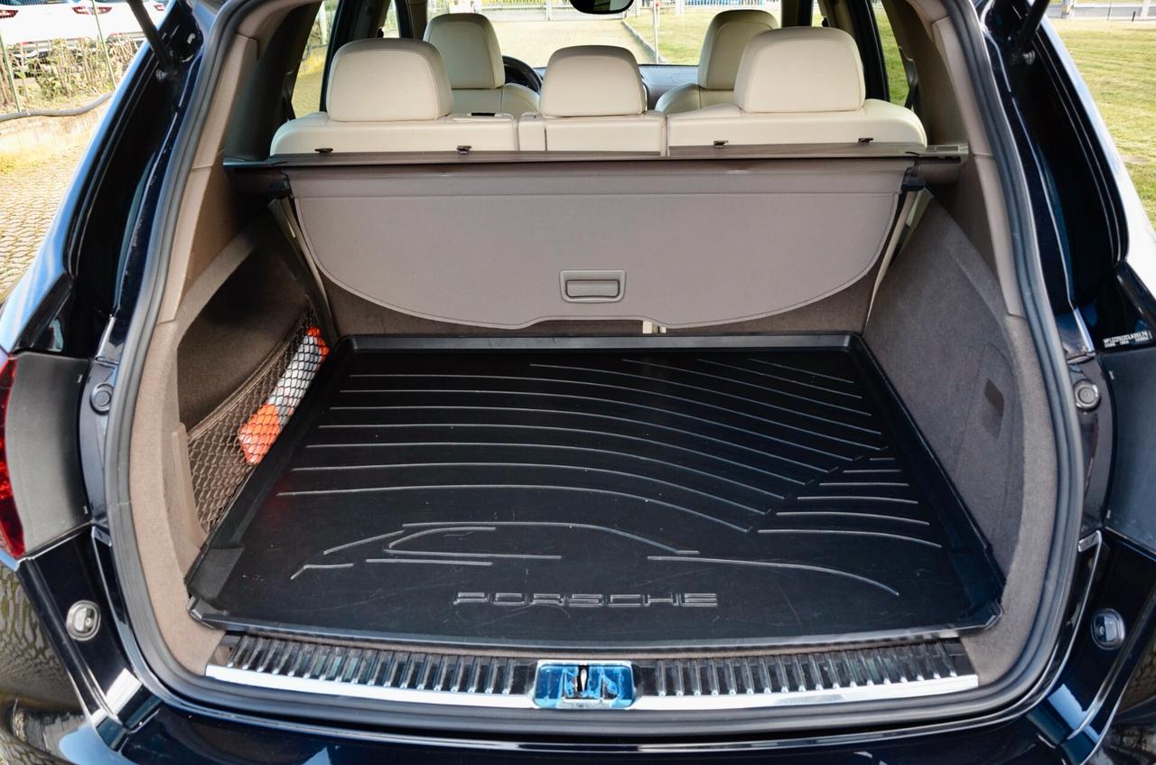PORSCHE CAYENNE 3.0 V6 TDI 245cv TIPTRONIC, SERVICE BOOK PRESENTE, UFF ITALIANA, PELLE TOTALE, 21″, PERMUTE