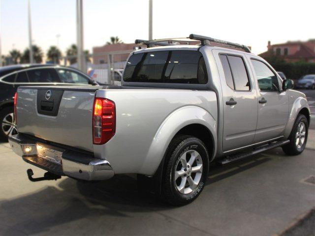 NISSAN Navara 2.5 dCi 4 porte Double Cab LE
