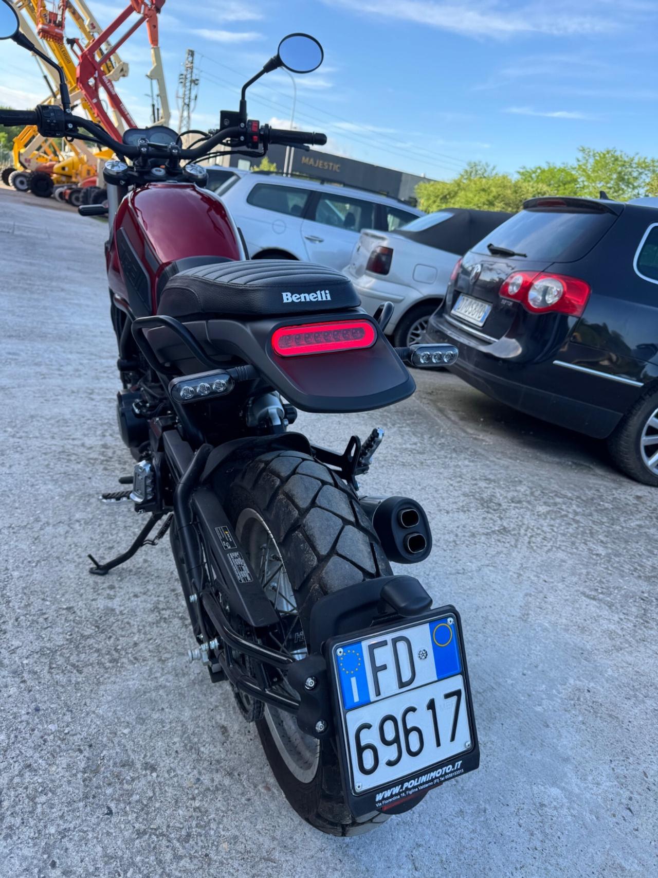 Benelli Leoncino 500 TRAIL