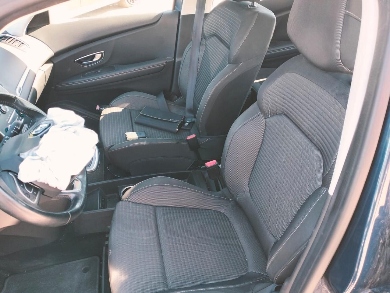 Renault Scenic dCi 95 CV - SINISTRATO
