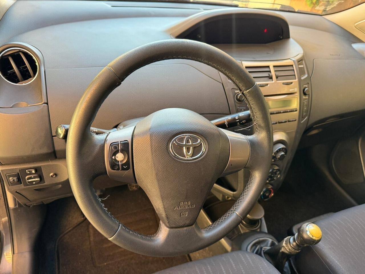 TOYOTA Yaris 1.3 5 porte Sol IMPIANTO GPL UNIPRO