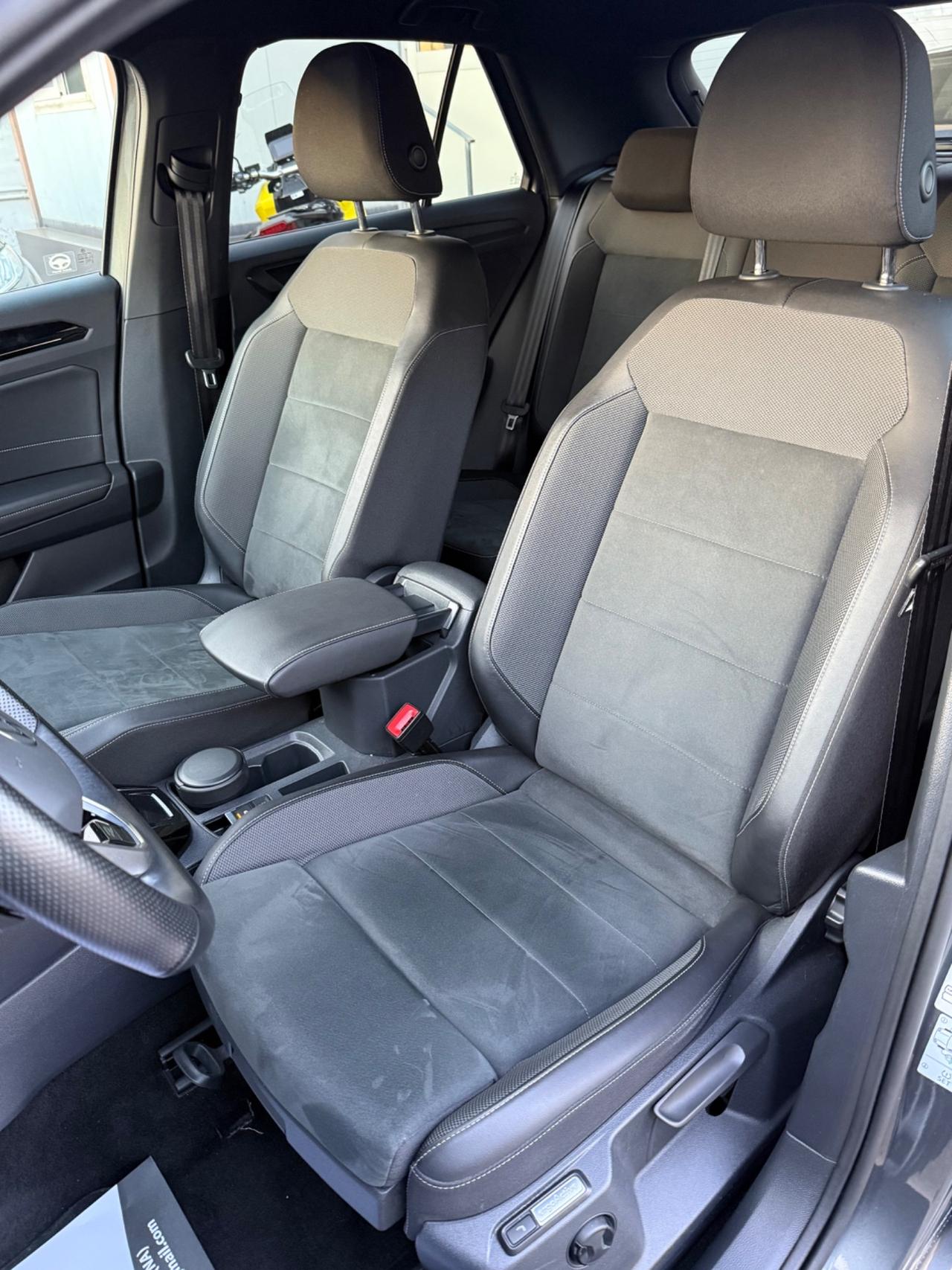 Volkswagen T-Roc 2.0 TDI SCR R-Line