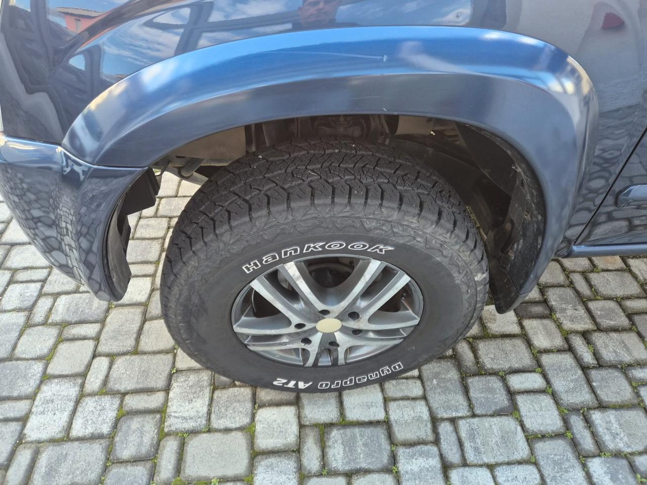 Isuzu D-Max 3.0 TD 4WD LS 5 posti - cambio automatico - gancio traino