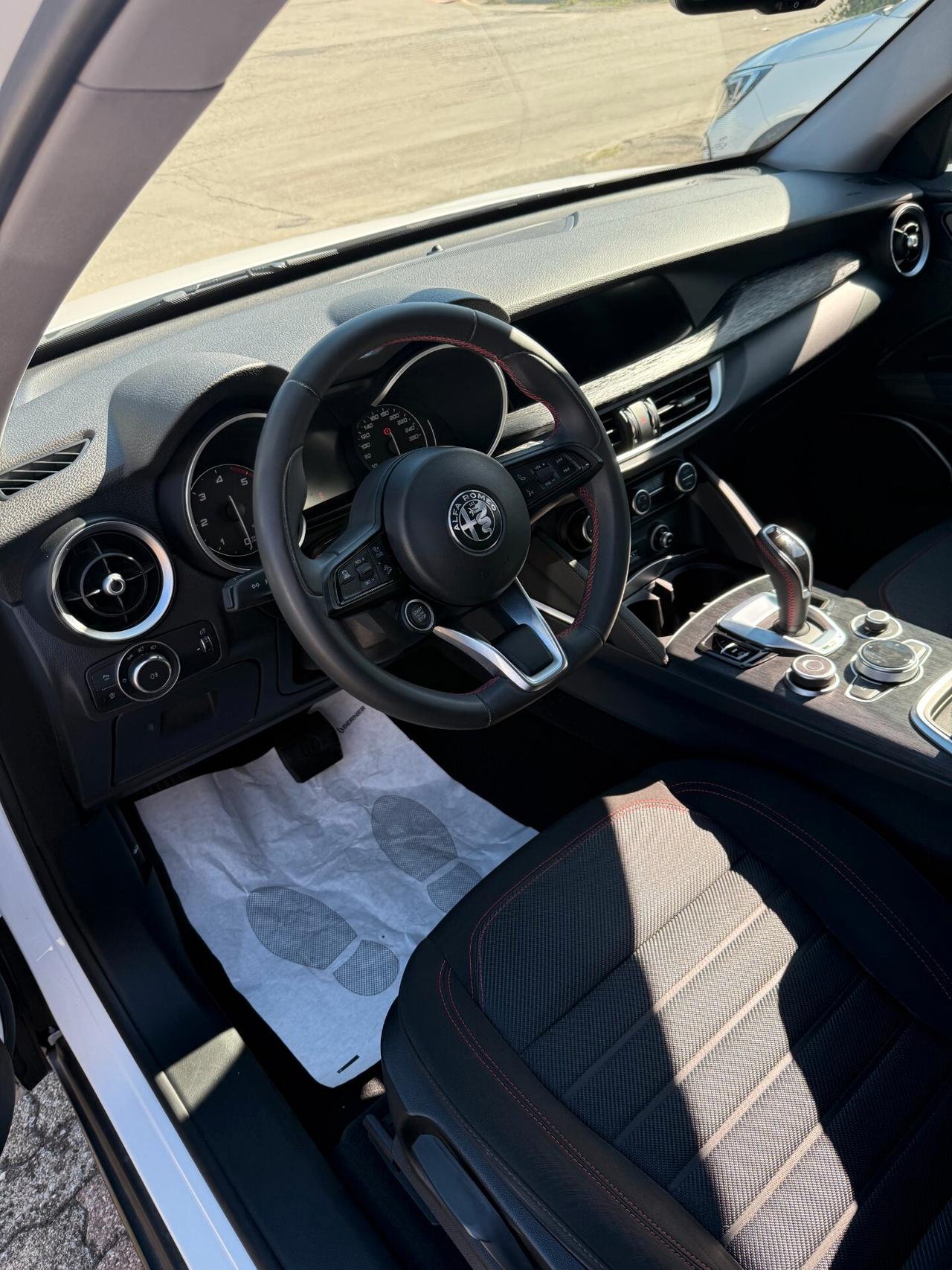 Alfa Romeo Stelvio 2.2 Turbodiesel 190 CV AT8 Q4 Business
