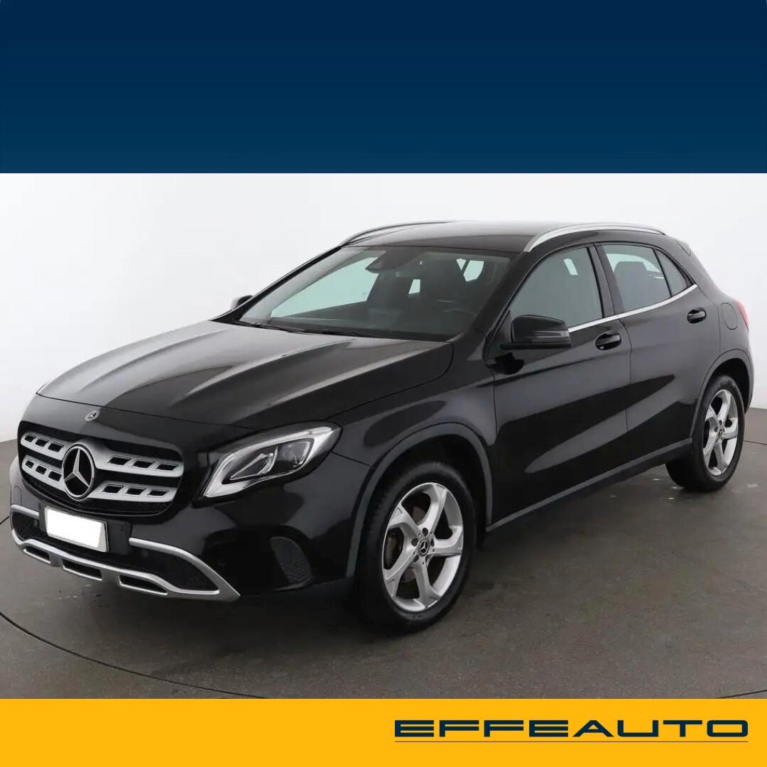 Mercedes-benz GLA 200 d Auto (( Gancio Traino ))