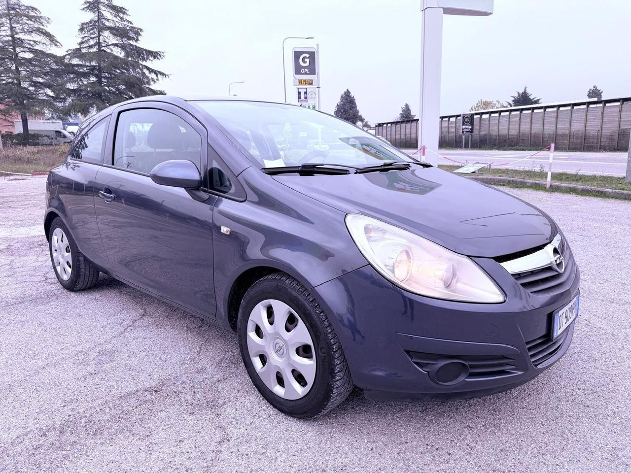 Opel Corsa 1.2 3 porte Sport Ok neopatentati
