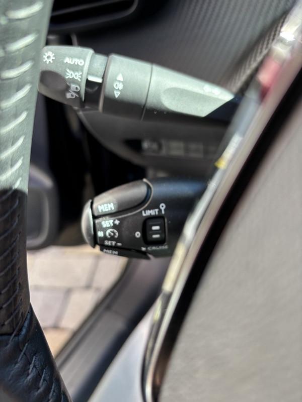 Peugeot 208 1.2 puretech Allure s&s 100cv LED-APP CONNECT-16"