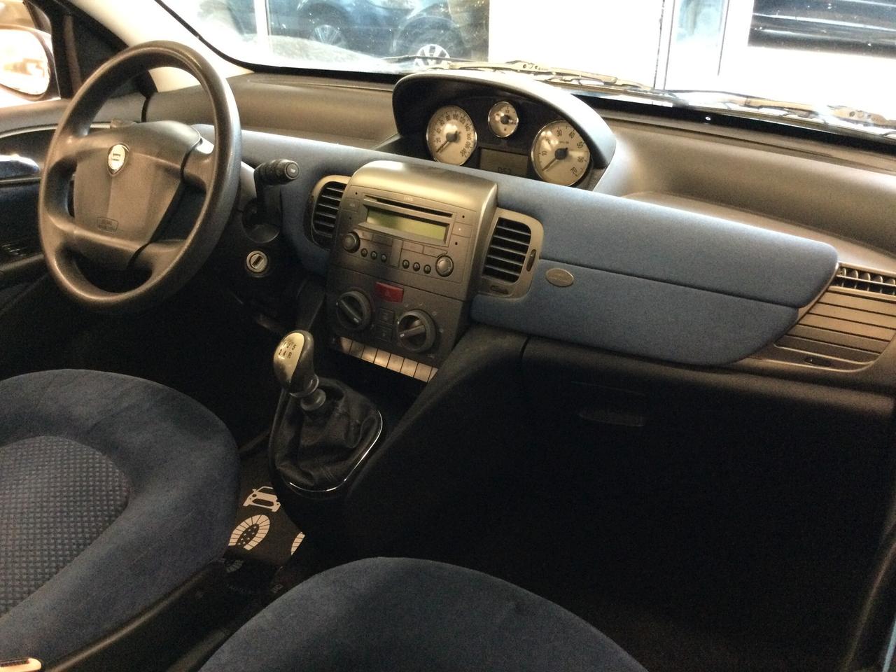 Lancia Ypsilon 1.2 Argento