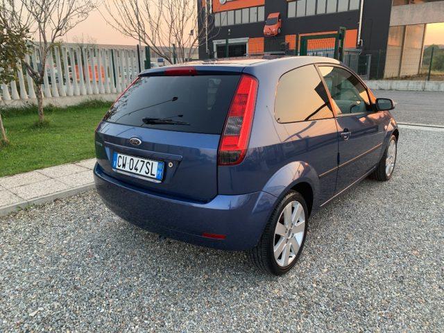 FORD Fiesta 1.2 16V 3p. Ghia
