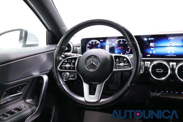 MERCEDES-BENZ A 180 D AUTOMATICA SPORT FARI FULL LED