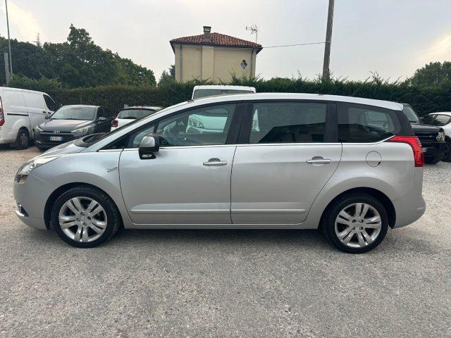 PEUGEOT 5008 7 posti ! 1.6 HDi 110CV Tecno