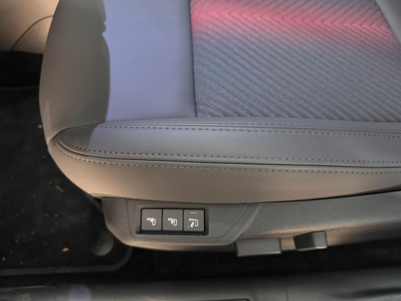 Alfa Romeo Junior 1.2 136 CV Hybrid eDCT6 Speciale