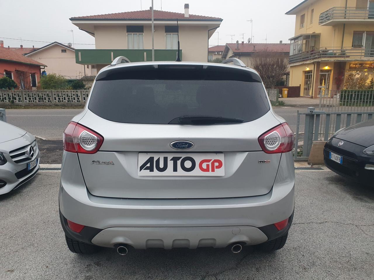 Ford Kuga 2.0 TDCi 136 CV 4WD Titanium tetto 2009