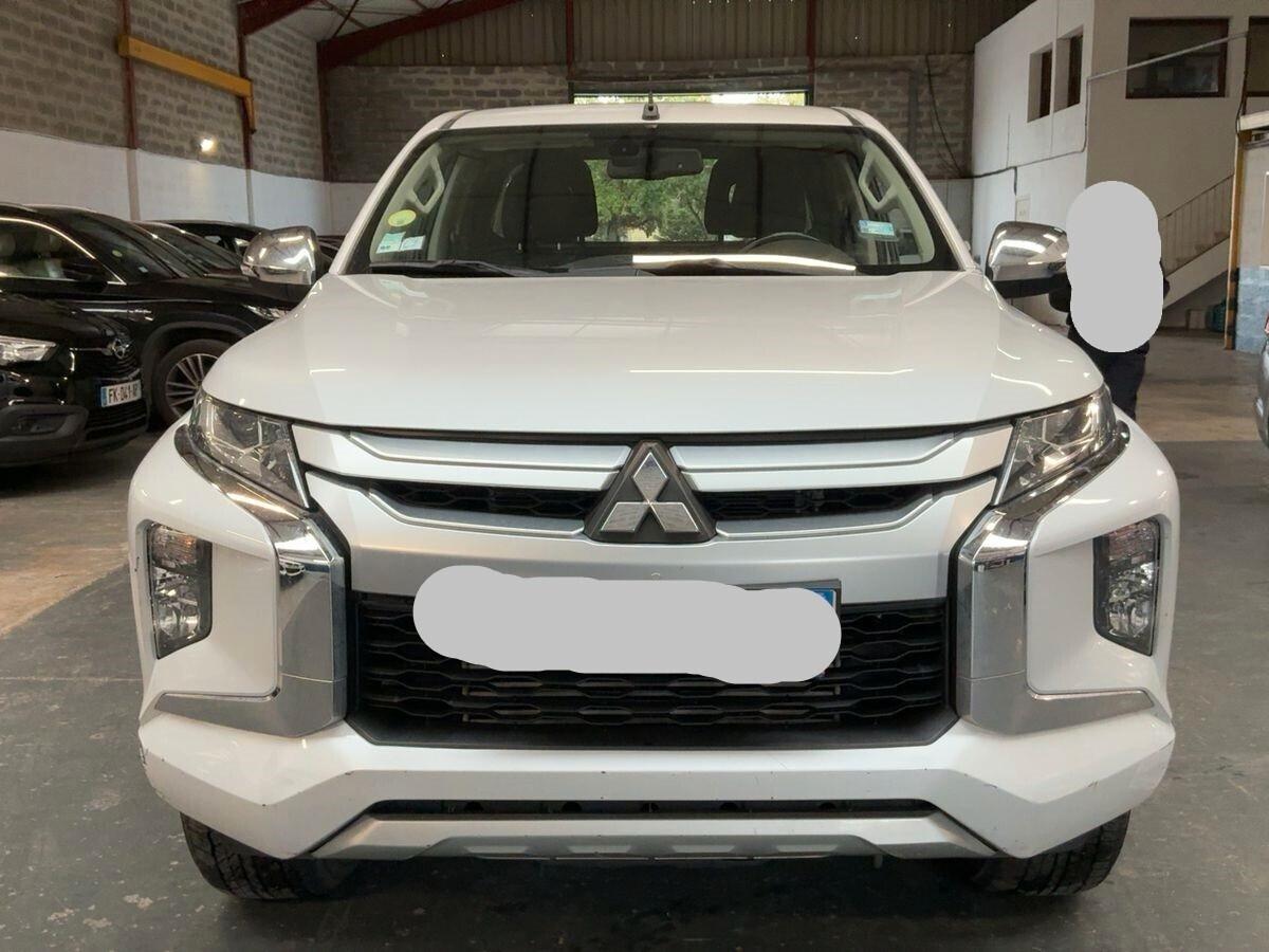 Mitsubishi L200 2.3 D Club Cab 4x4 Super Select Intense