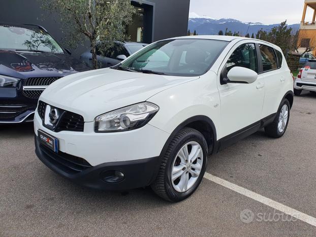 NISSAN Qashqai 1.6 dCi Acenta 4X4 GANCIO TRAINO