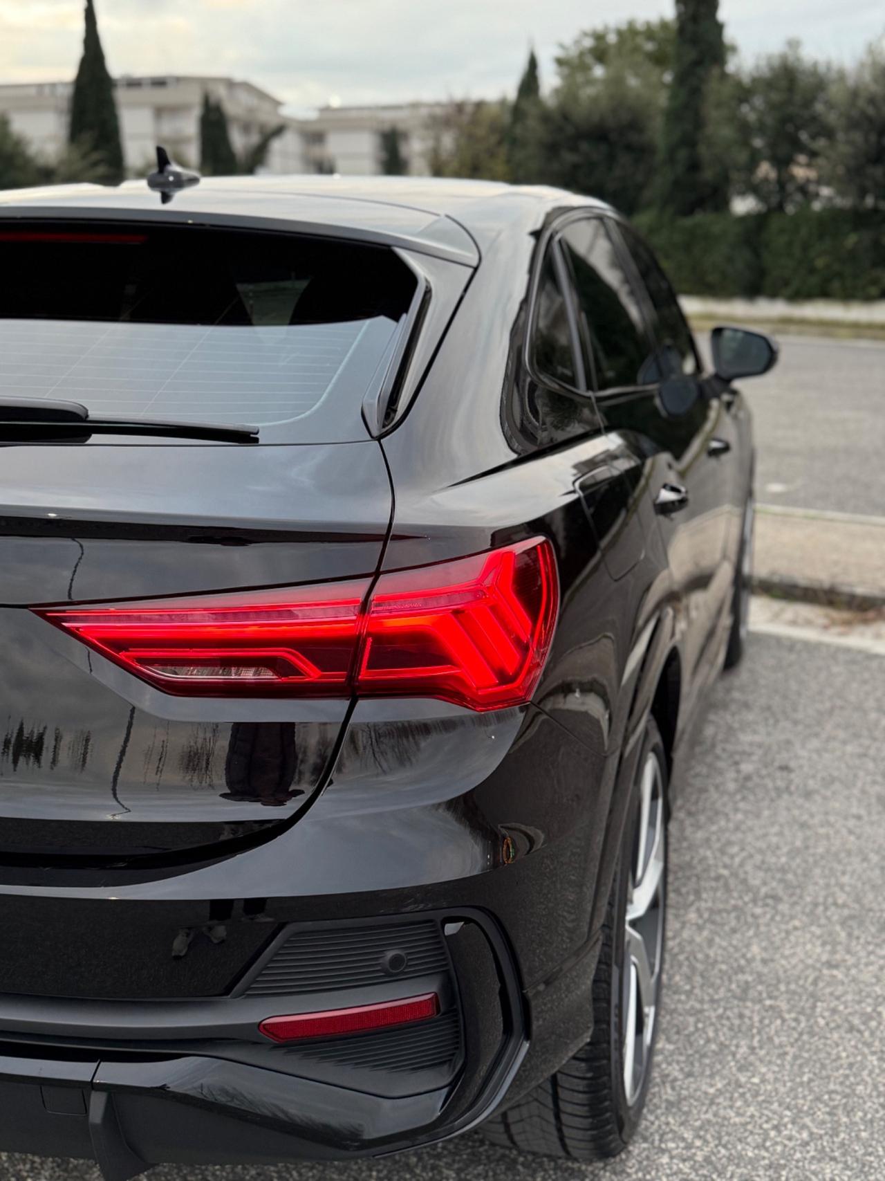 Audi Q3 SPB 35 TDI S Line Identity Black Ita Iva esposta