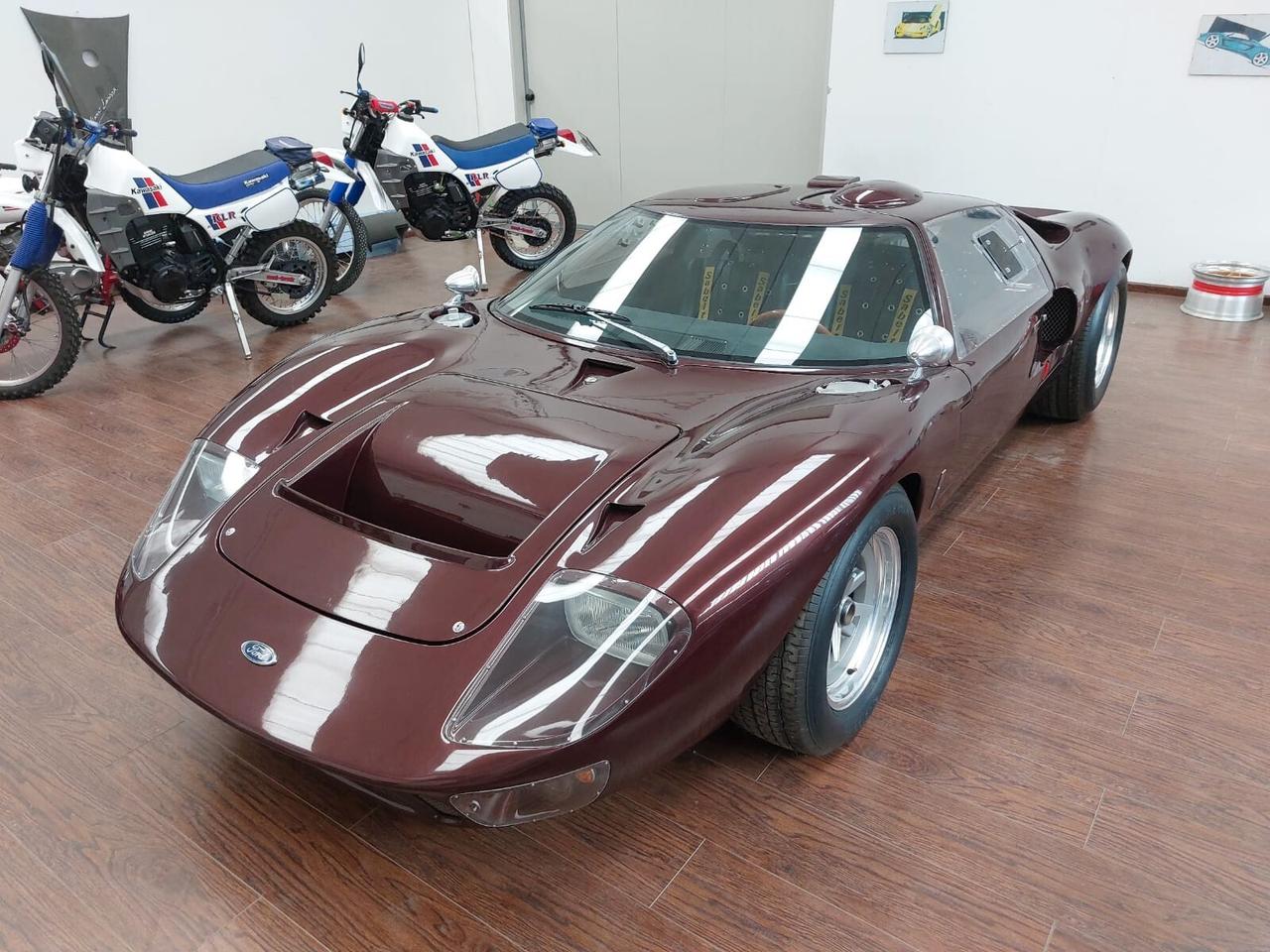 Ford GT REPLICA Ford GT 40 MK1 V8 SUPERFORM. NUOVA!!