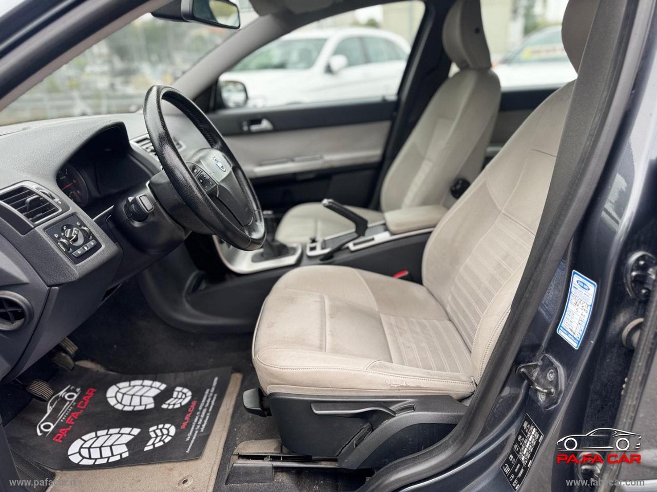 VOLVO V50 2.0 D Summum