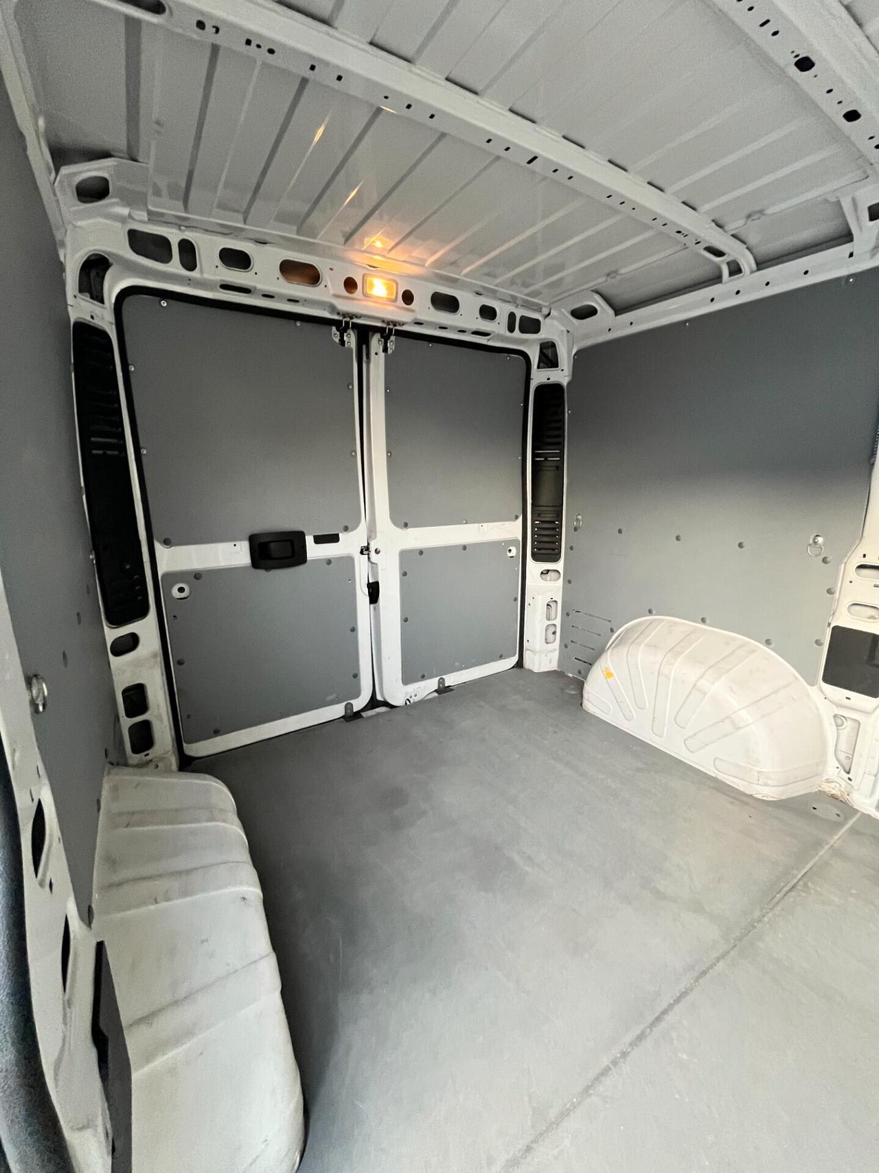 Peugeot Boxer 328 L1H1 2.2 BlueHDi 120CV – 2022 – 103mila km