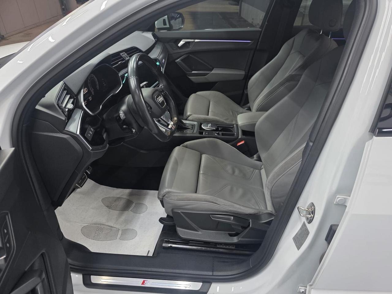 Audi Q3 40 TDI quattro S tronic line edition