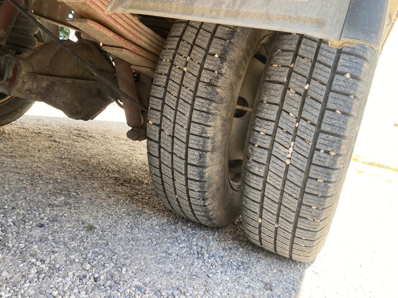 Iveco Daily 2.5D cassone fisso, lungo 4,30m