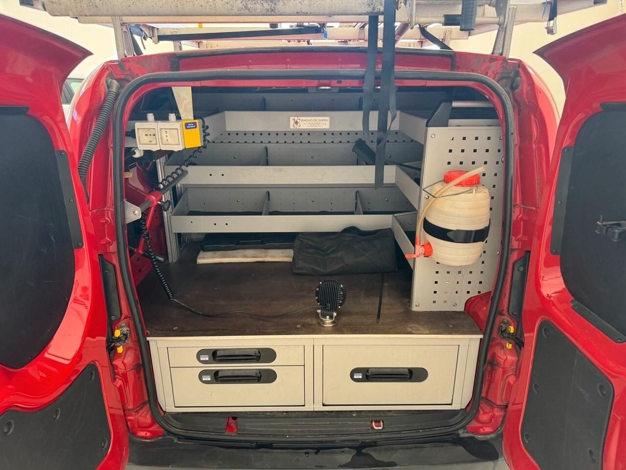 Fiat Fiorino 1.3 MJT 95CV Combinato Adventure M1