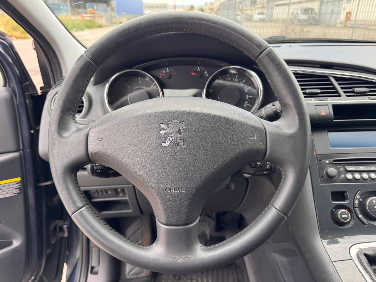 Peugeot 3008 1.6 HDi 112CV Business