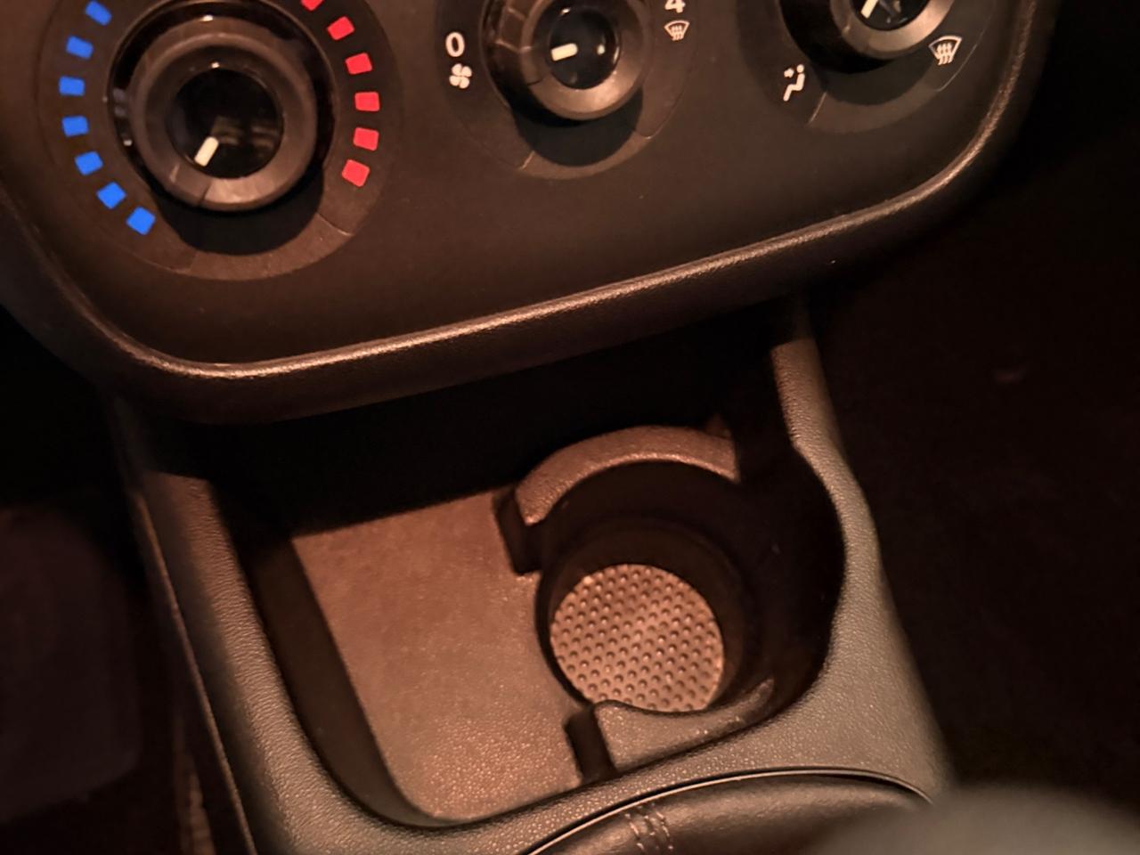 STUPENDA FIAT PUNTO CON SOLI 21.879 KM UNICO PROPRIETARIO