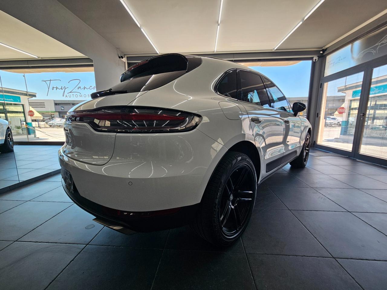Porsche Macan 2.0 CHRONO SPORT PLUS
