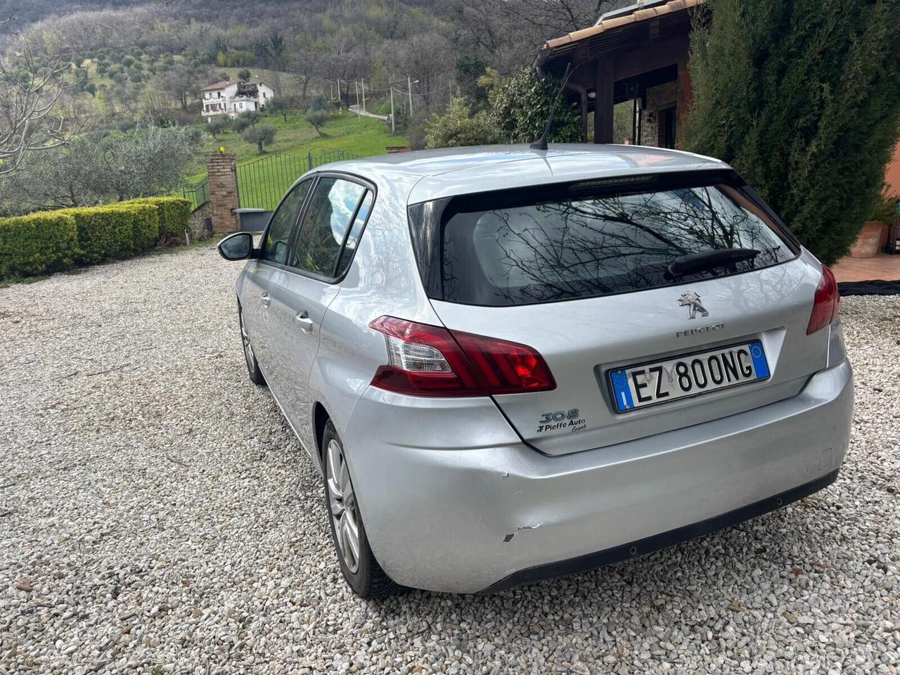 Peugeot 308 1.6 e-HDi 115 CV Stop&Start Business 2015..