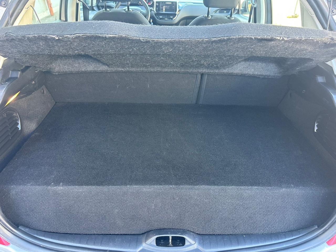 Peugeot 208 PureTech 68 5 porte Active Metano