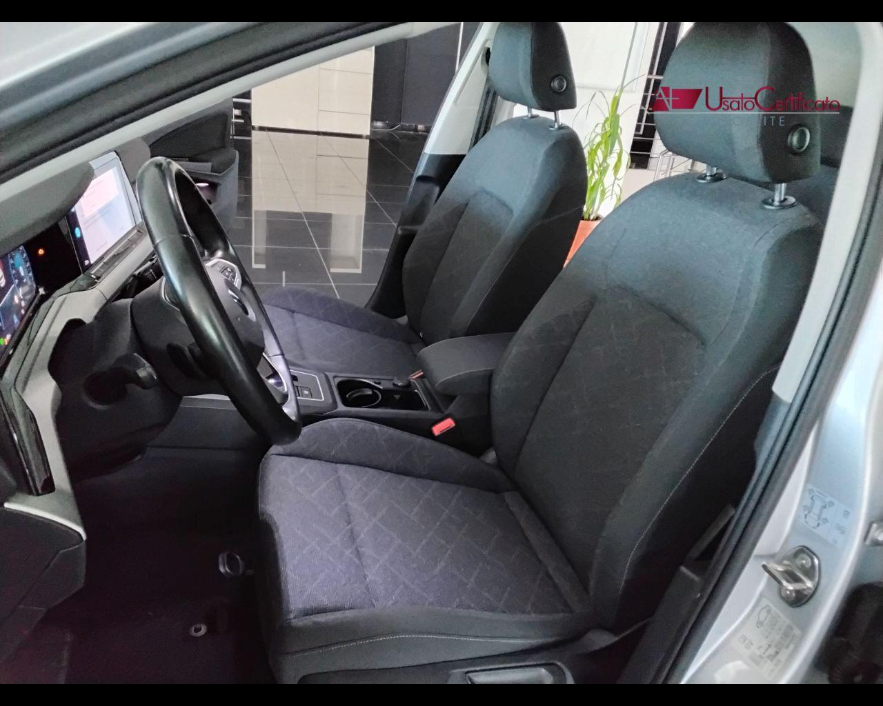 VOLKSWAGEN Golf 2.0 TDI 150 CV DSG SCR Life