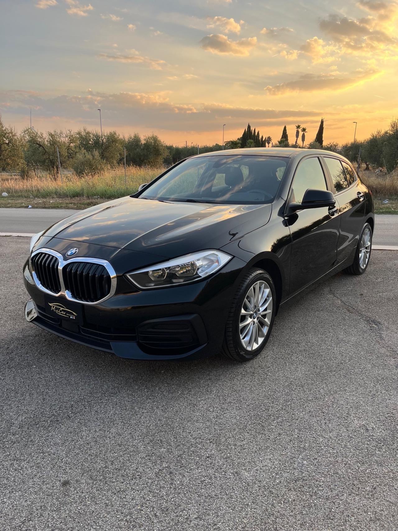 Bmw 118 118d 5p. Advantage