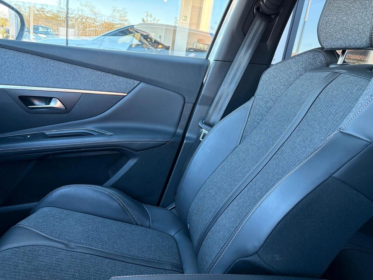 Peugeot 3008 GT LINE BlueHDi 130 EAT8 SPOTICAR