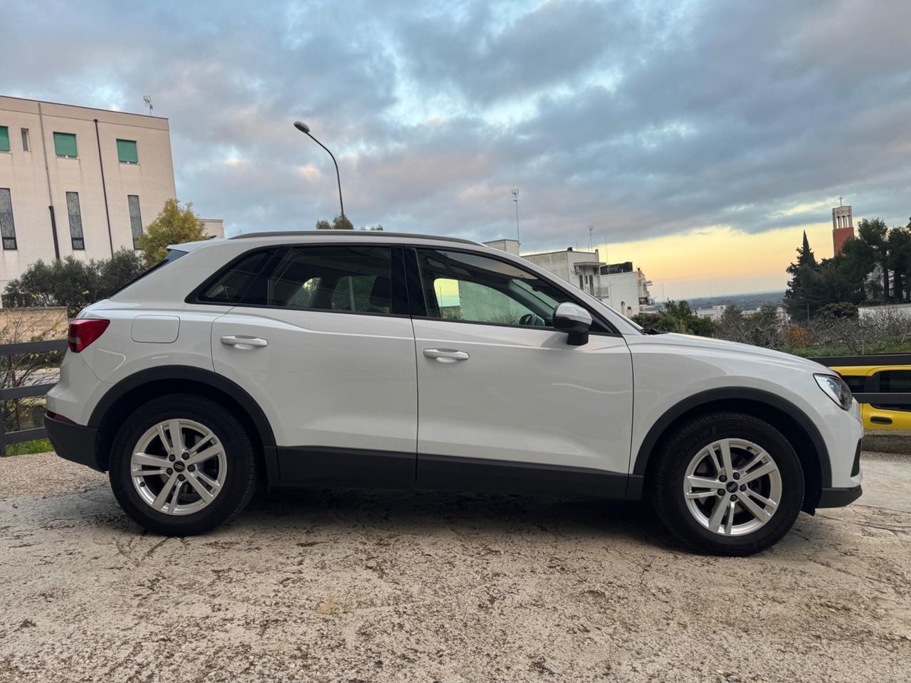 Audi Q3 2.0 TDI STRONIC - PARI AL NUOVO - 2022