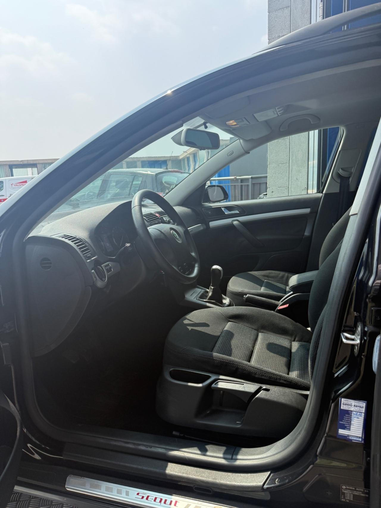 Skoda Octavia 2.0 TDI F.AP. 4x4 Wagon Scout 140CV