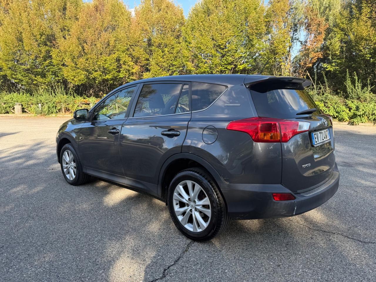 Toyota RAV 4 RAV4 2.0 D-4D 4WD Lounge White Ed.