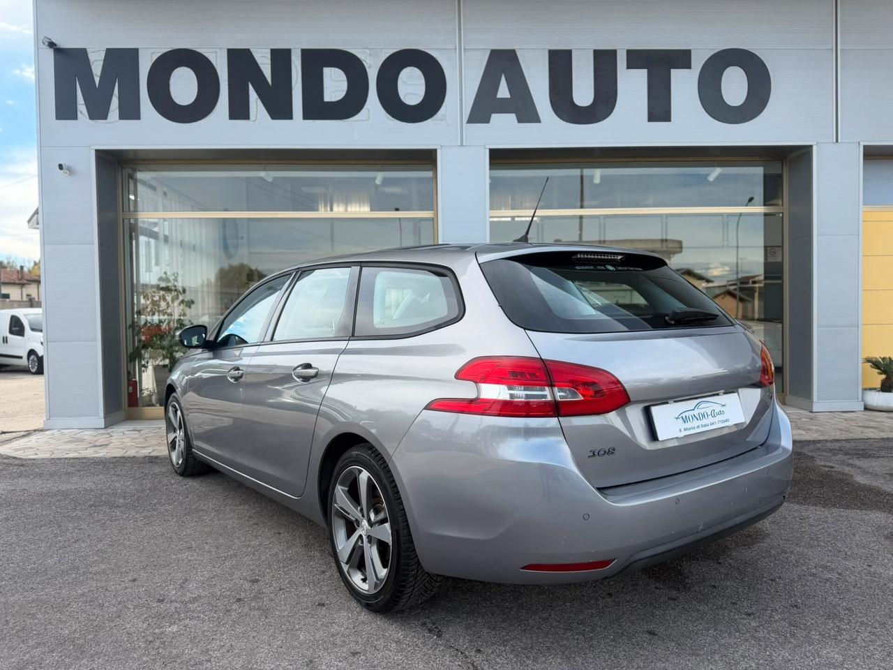 Peugeot 308 PureTech Turbo 130 S&S SW Allure