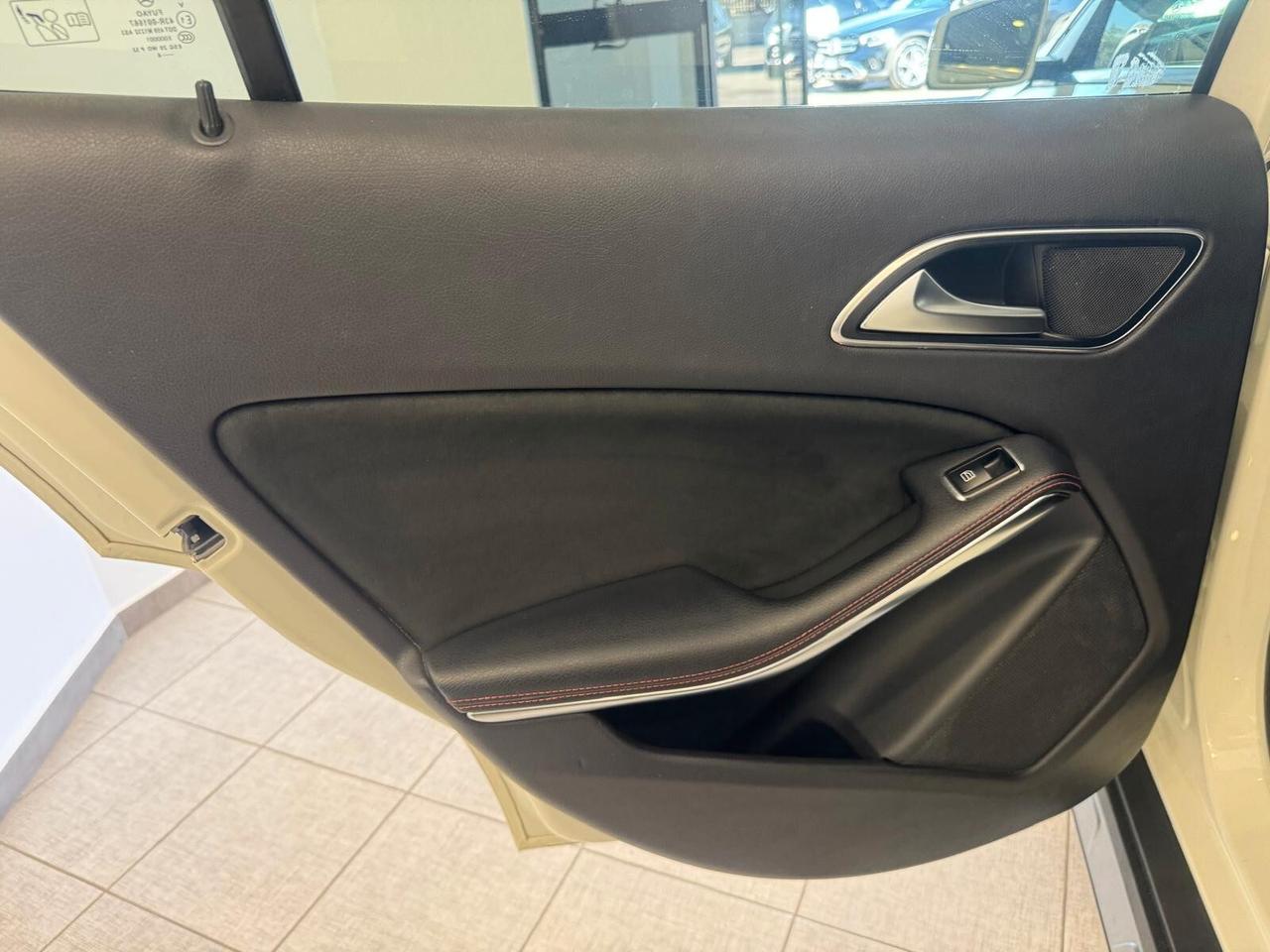 Mercedes-benz GLA 200 d Sport TETTO - 2017