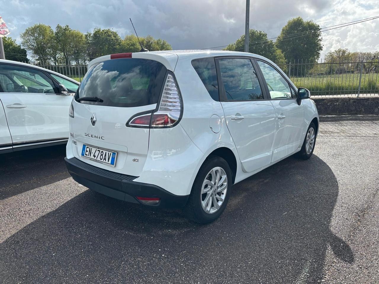 Renault Scenic XMod 1.5 dCi - 2012