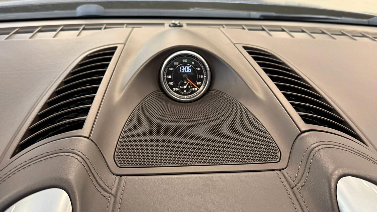 PORSCHE CAYENNE 3.0 DIESEL 2016 PLATINUM EDITION