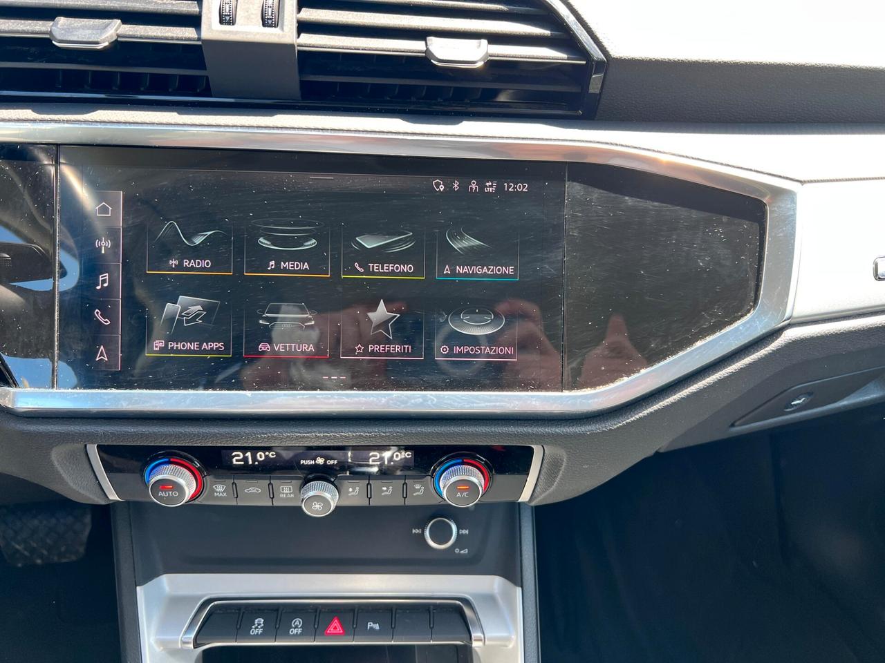 Audi Q3 35 TDI quattro S tronic Business Sport