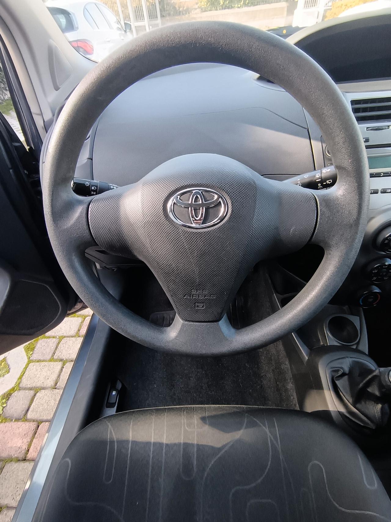 Toyota Yaris 1.4 D-4D 5 porte
