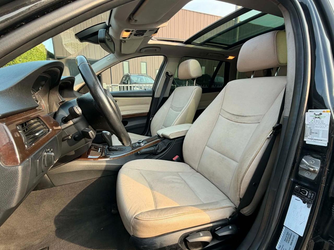 Bmw 318d aut-Restyling-Navi.Tetto,Pelle,Xeno-Full-Euro5