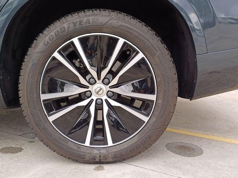 Volvo XC90 2.0 b5 Momentum awd geartronic my20