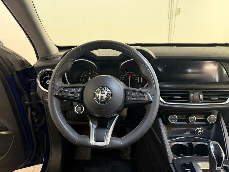 Alfa Romeo Stelvio 2.2 diesel 160CV AT8 RWD anche a 332€