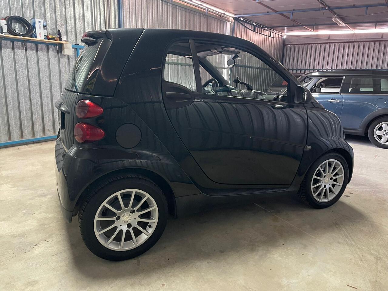Smart ForTwo 1000 52 kW coupé limited two
