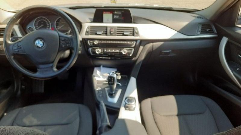 BMW Serie 3 Touring 320 d Touring Business Advantage aut.